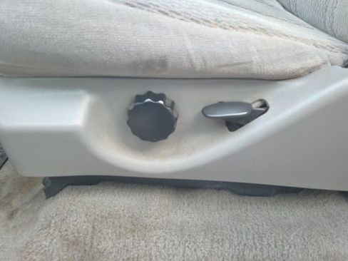 Used 1998 Ford F150 XLT image 14