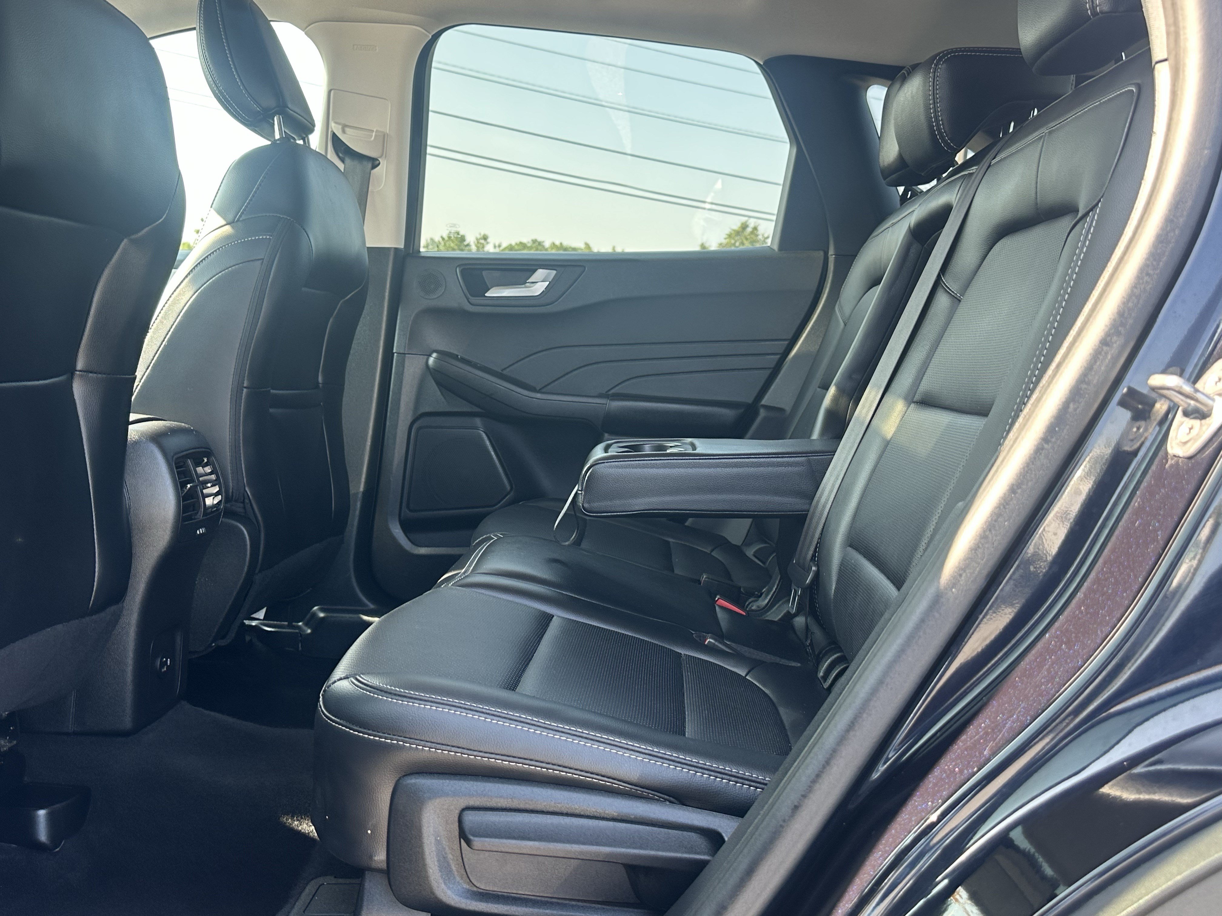 Used 2021 Ford Escape SEL w/ Technology Package FWD image 21