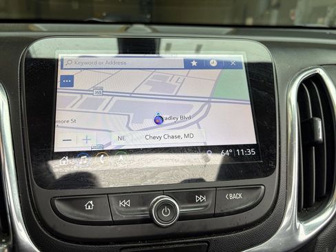 Used 2019 Chevrolet Equinox LT image 16