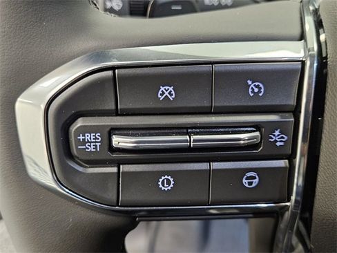 New 2025 GMC Yukon XL Elevation image 24