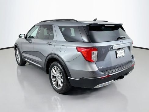 Used 2023 Ford Explorer XLT w/ Equipment Group 202A AWD/4WD image 7