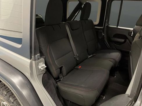 Used 2021 Jeep Wrangler Unlimited Rubicon image 30