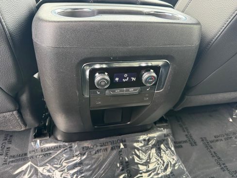 Certified 2025 GMC Yukon XL Denali image 8