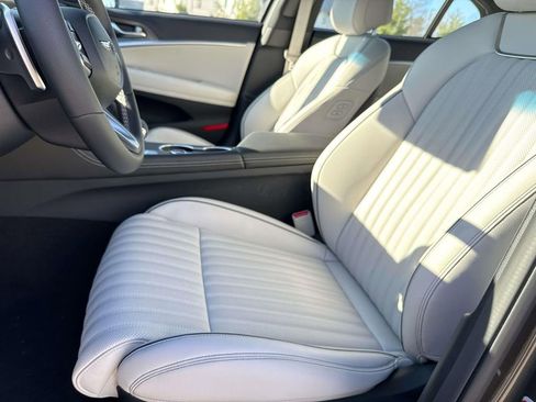 New 2026 Genesis G70 3.3T Sport Prestige image 19