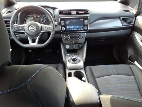 Used 2023 Nissan Leaf S image 6