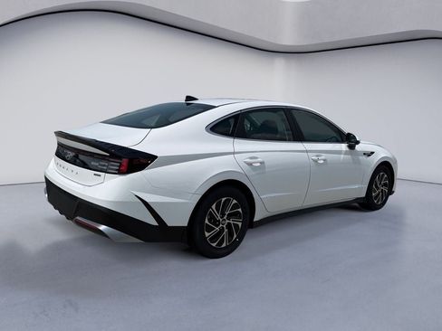 New 2026 Hyundai Sonata Blue FWD image 5