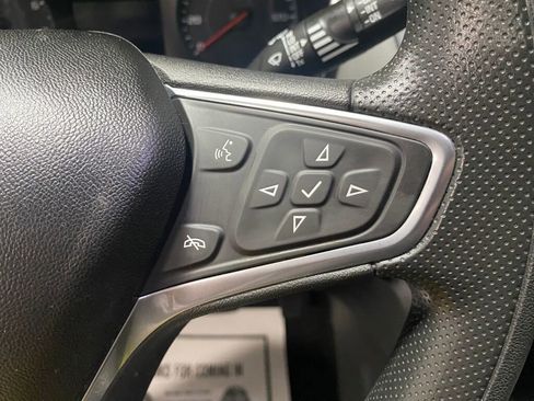 Used 2022 Chevrolet Equinox LS image 12