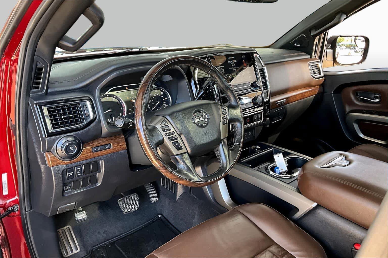 Used 2020 Nissan Titan Platinum Reserve w/ Moonroof Package AWD/4WD image 17