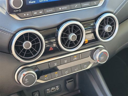 Used 2025 Nissan Sentra SV image 25