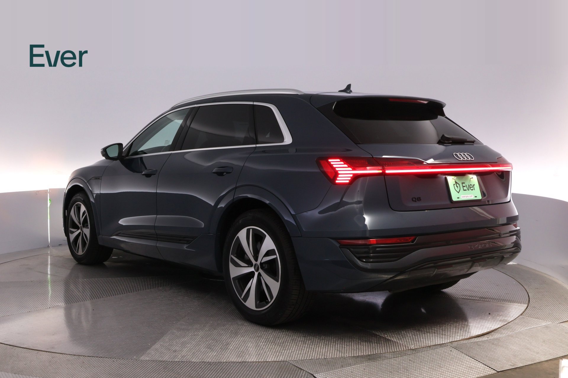 Used 2024 Audi Q8 e-tron Premium Plus w/ Prestige Package AWD/4WD image 17