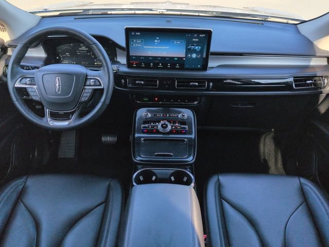 Used 2022 Lincoln Nautilus FWD w/ Premium Package image 15