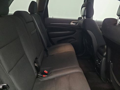Used 2016 Jeep Grand Cherokee Laredo w/ Quick Order Package 23E RWD image 19
