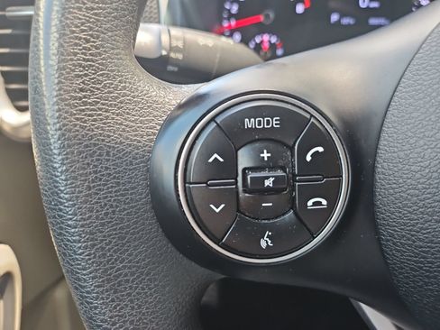 Used 2020 Kia Soul LX FWD image 24