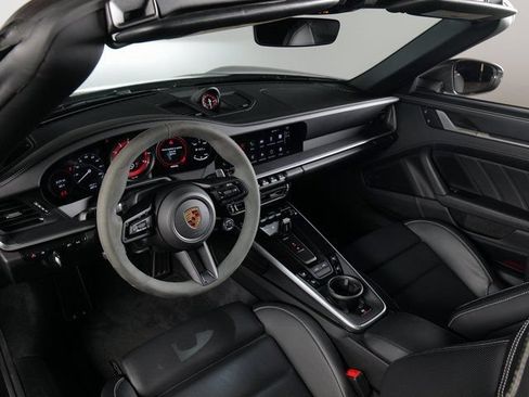 Certified 2024 Porsche 911 Targa 4 GTS AWD/4WD image 19