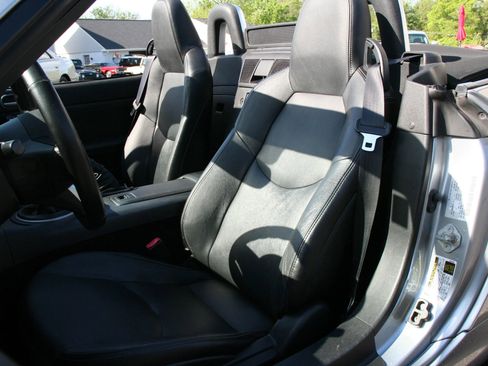 Used 2012 MAZDA MX-5 Miata Grand Touring w/ Premium Pkg RWD image 34
