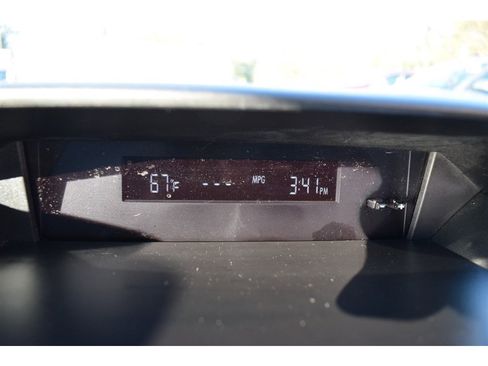 Used 2023 Subaru Impreza 2.0i Premium image 28