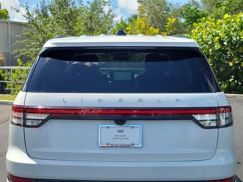 Used 2025 Lincoln Aviator Reserve w/ Equipment Group 201A AWD/4WD image 13