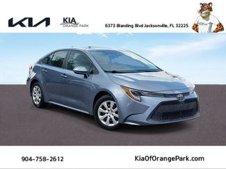 Used 2020 Toyota Corolla LE FWD video 1