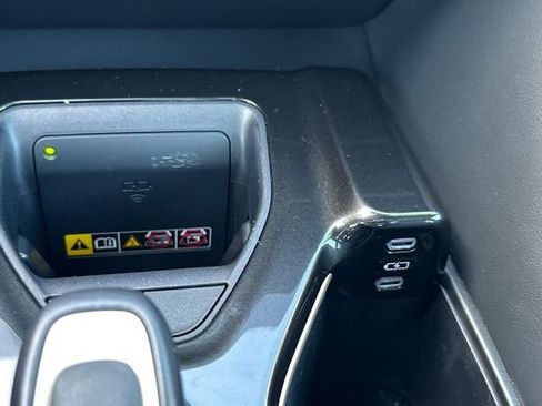 Used 2024 Toyota Crown Limited image 34