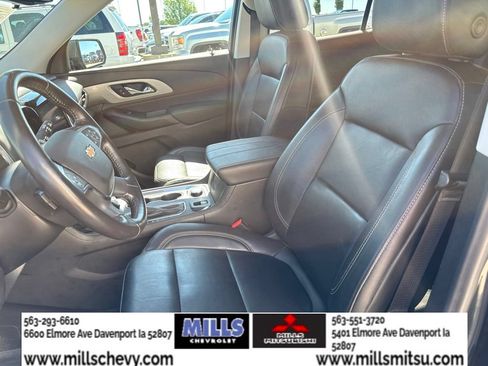 Used 2020 Chevrolet Traverse LT w/ LT Premium Package AWD/4WD image 12
