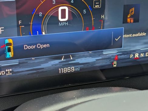 Used 2025 Chevrolet Traverse LT w/ Sun and Wheel Package image 30