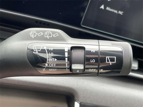 New 2026 Kia Carnival EX image 35