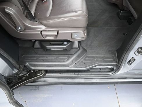 Used 2019 Honda Odyssey EX-L image 25