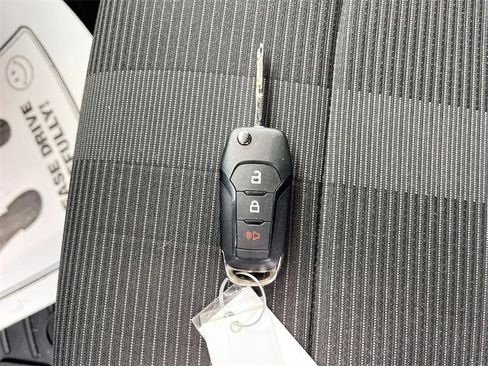 Used 2016 Ford F150 XLT w/ Equipment Group 301A Mid image 32