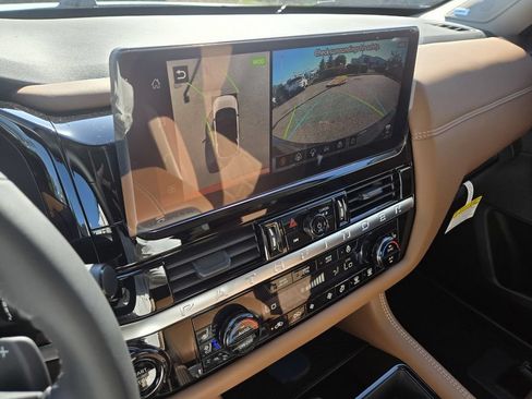 New 2026 Nissan Pathfinder Platinum w/ Accent Package AWD/4WD image 14