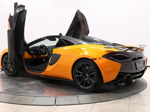 Used 2019 McLaren 570S Spider RWD image 56