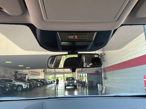 Used 2026 Nissan Rogue SV FWD image 18