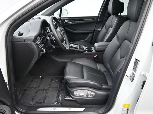 Certified 2023 Porsche Macan S AWD/4WD image 10