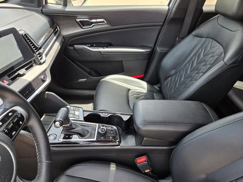Used 2024 Kia Sportage X-Pro AWD/4WD image 23
