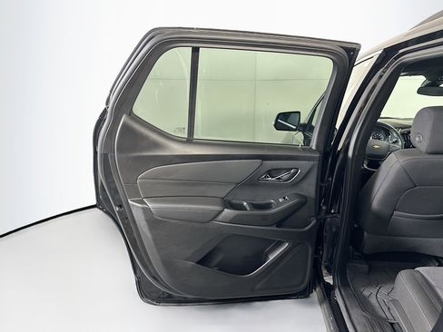 Used 2023 Chevrolet Traverse LT image 27