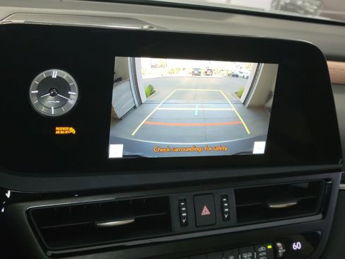 Certified 2025 Lexus ES 350 w/ Premium Package FWD image 22