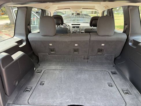 Used 2012 Jeep Liberty Sport RWD image 16