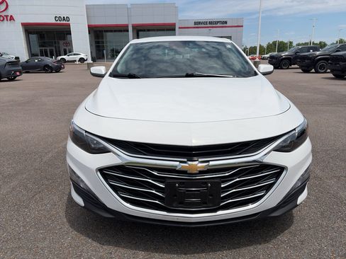 Used 2025 Chevrolet Malibu LT FWD image 8
