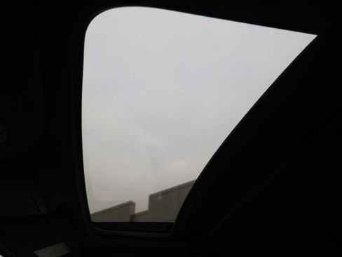 Used 2012 Ford Expedition Limited image 18