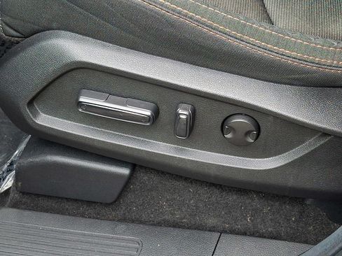 Used 2025 Honda Pilot Sport image 12
