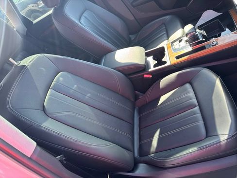 Used 2023 Audi Q5 2.0T Premium w/ Convenience Package AWD/4WD image 35