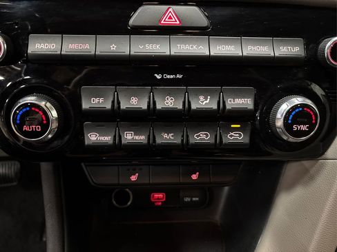 Used 2021 Kia Sportage EX image 29