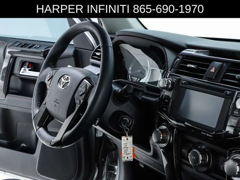 Used 2019 Toyota 4Runner TRD Off-Road AWD/4WD image 34