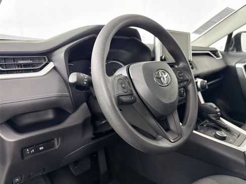 Certified 2025 Toyota RAV4 XLE image 4