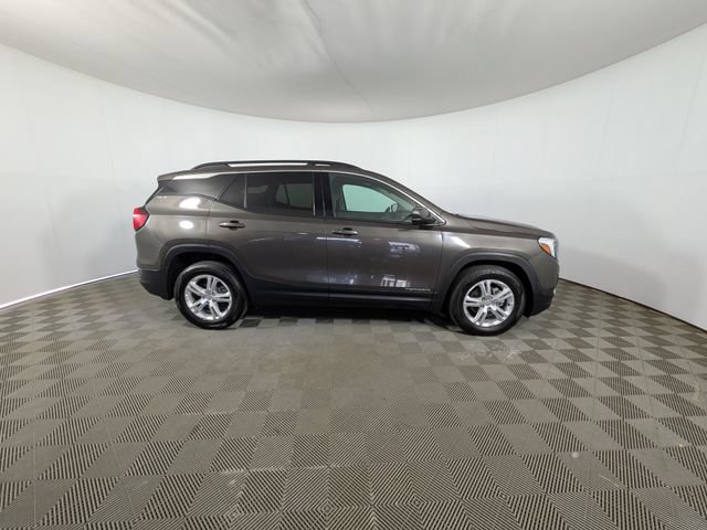 Used 2019 GMC Terrain SLE w/ Driver Convenience Package FWD image 3