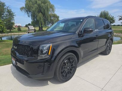 Used 2022 Kia Telluride EX w/ EX Premium Package