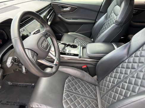 Used 2023 Audi SQ7 Premium Plus w/ Executive Package AWD/4WD image 5