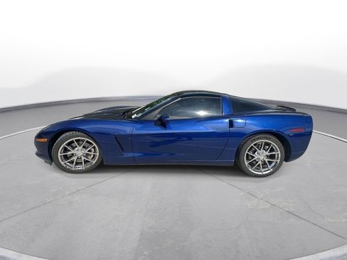 Used 2006 Chevrolet Corvette Coupe w/ Preferred Equipment Group RWD image 9