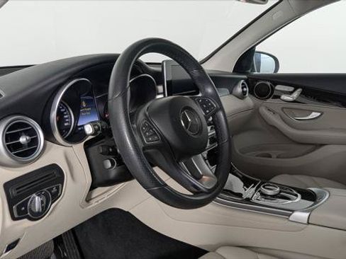 Used 2017 Mercedes-Benz GLC 300 image 26