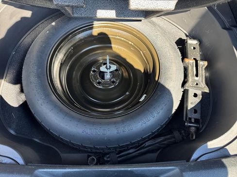 Used 2018 Jeep Cherokee Latitude image 17