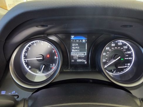 Used 2023 Toyota Camry SE FWD image 30
